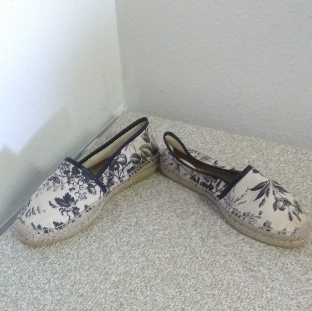 Gucci Pillar Espadrille Flats - Picture 7 of 8